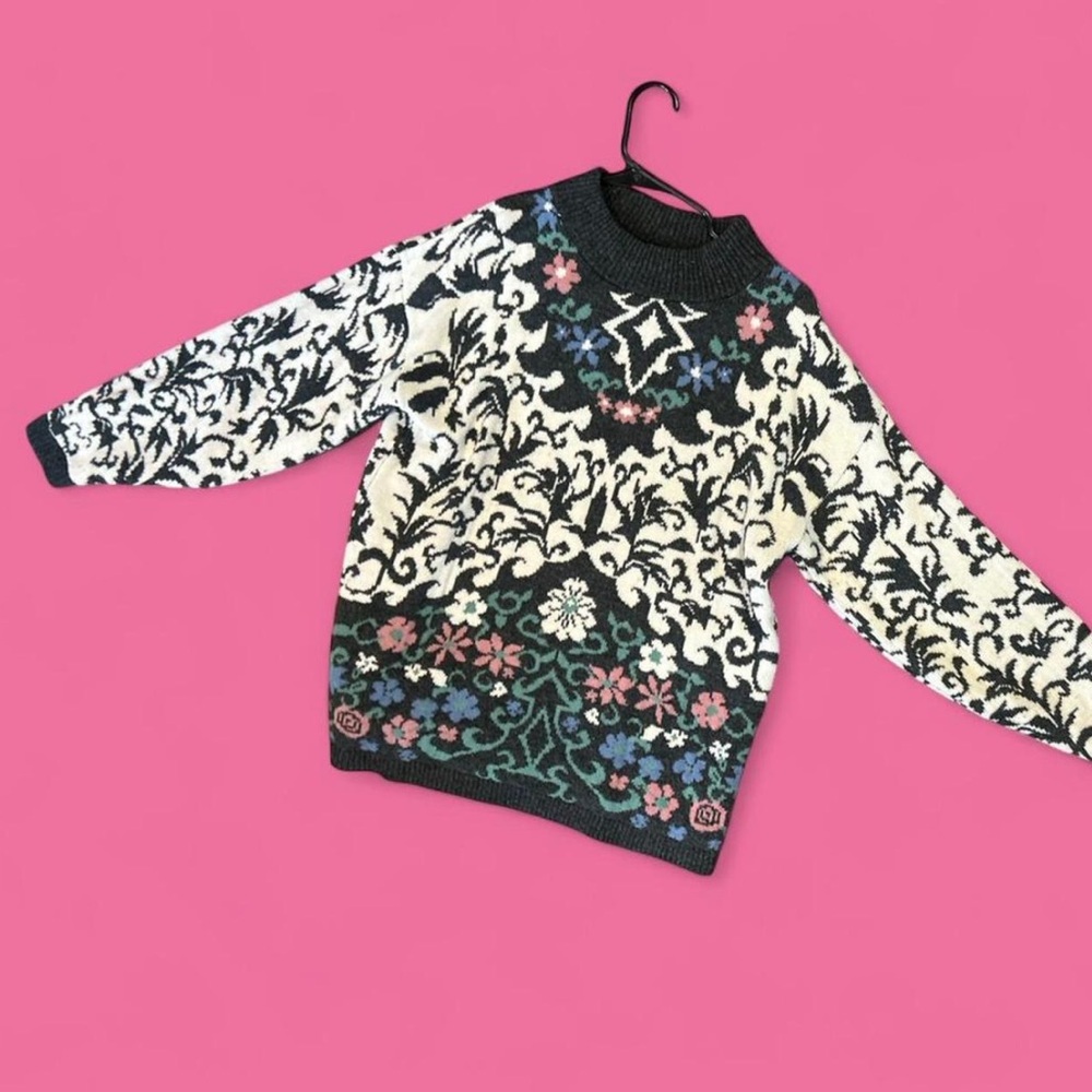 Elegant Floral Knit Sweater